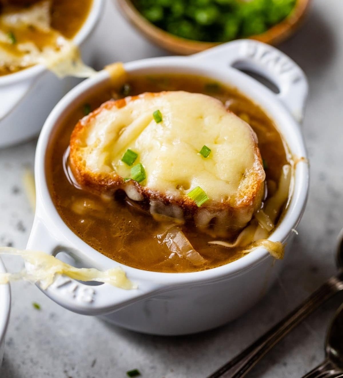 Halal French Onion Soup: A Classic Bread-Based Comfort