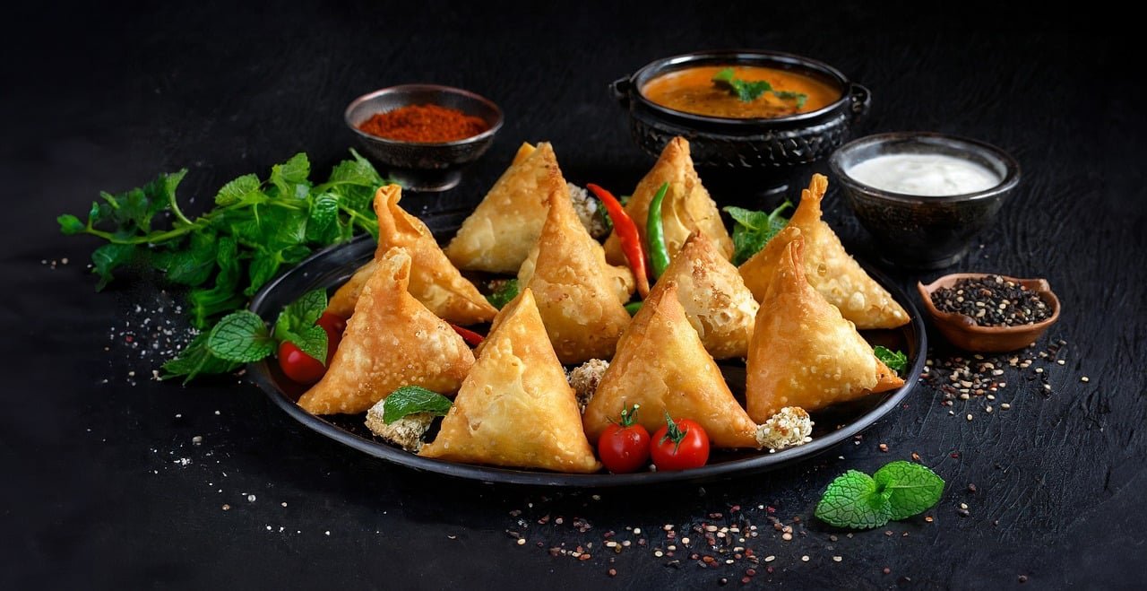 Halal Samosas: A South Asian Savory Pastry Loved Worldwide
