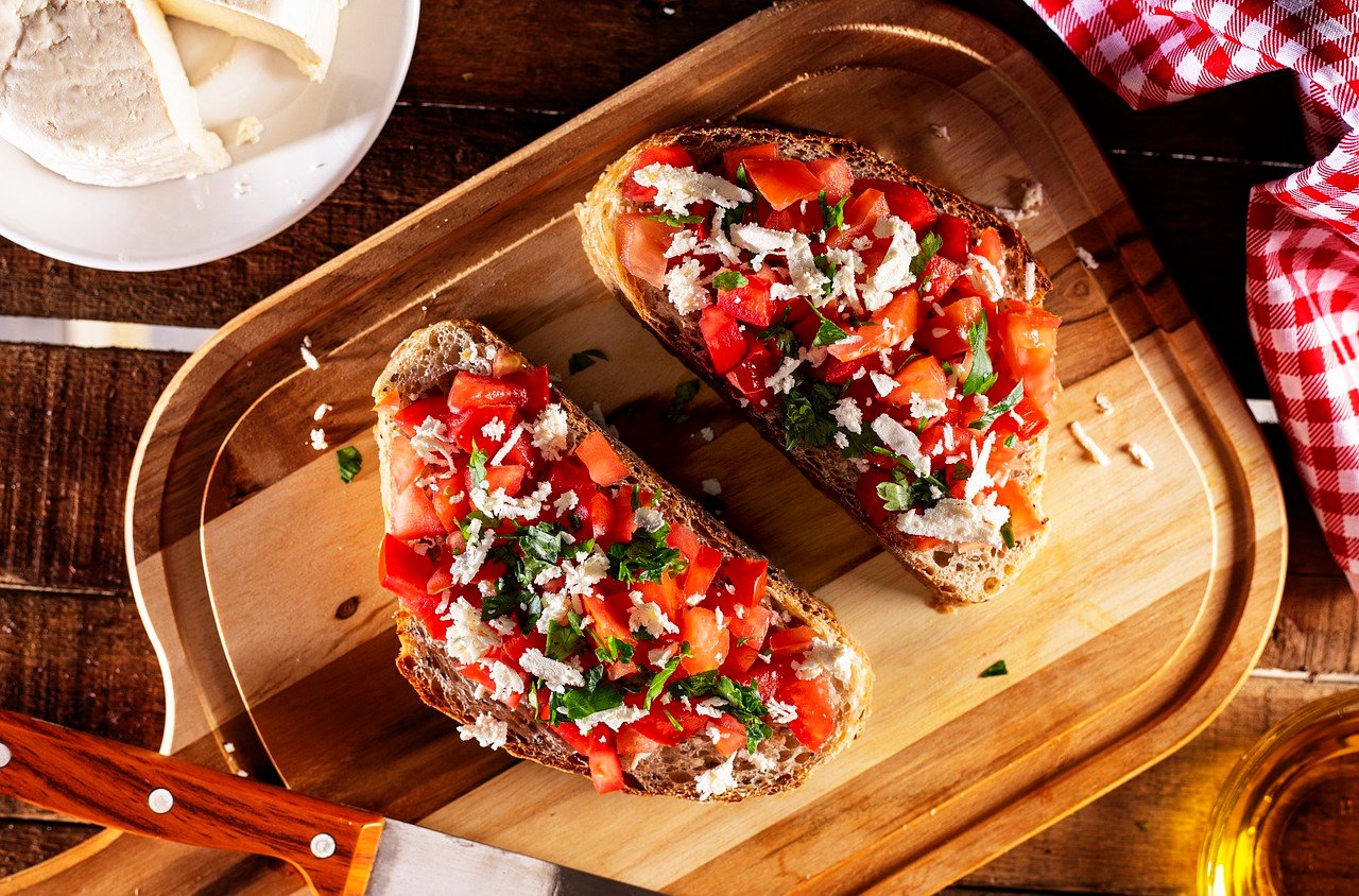 Halal Bruschetta: A Taste of Italy with a Halal Twist
