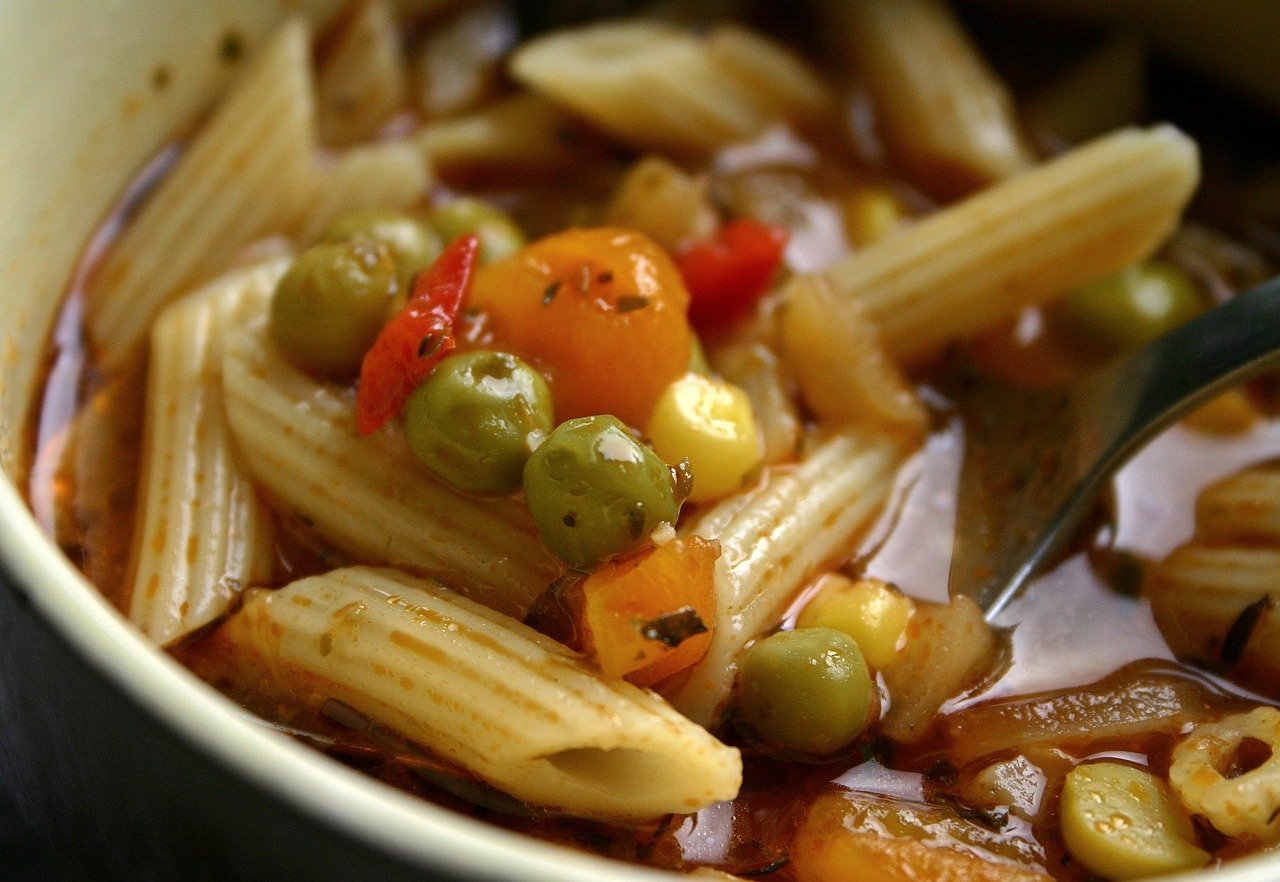 Halal Minestrone: A Taste of Italy in Every Spoon